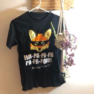 Black what does the fox say t- shirt